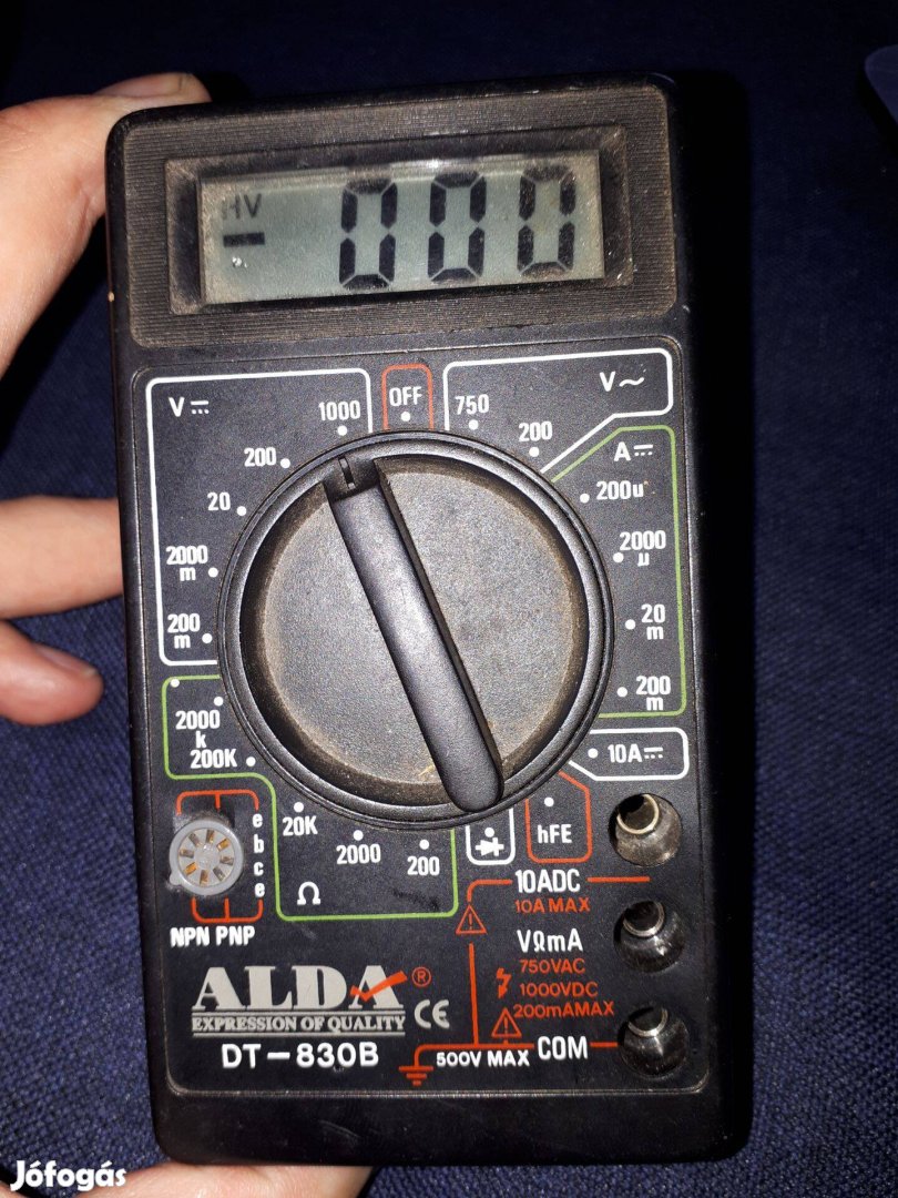 Alda DT-830B multiméter