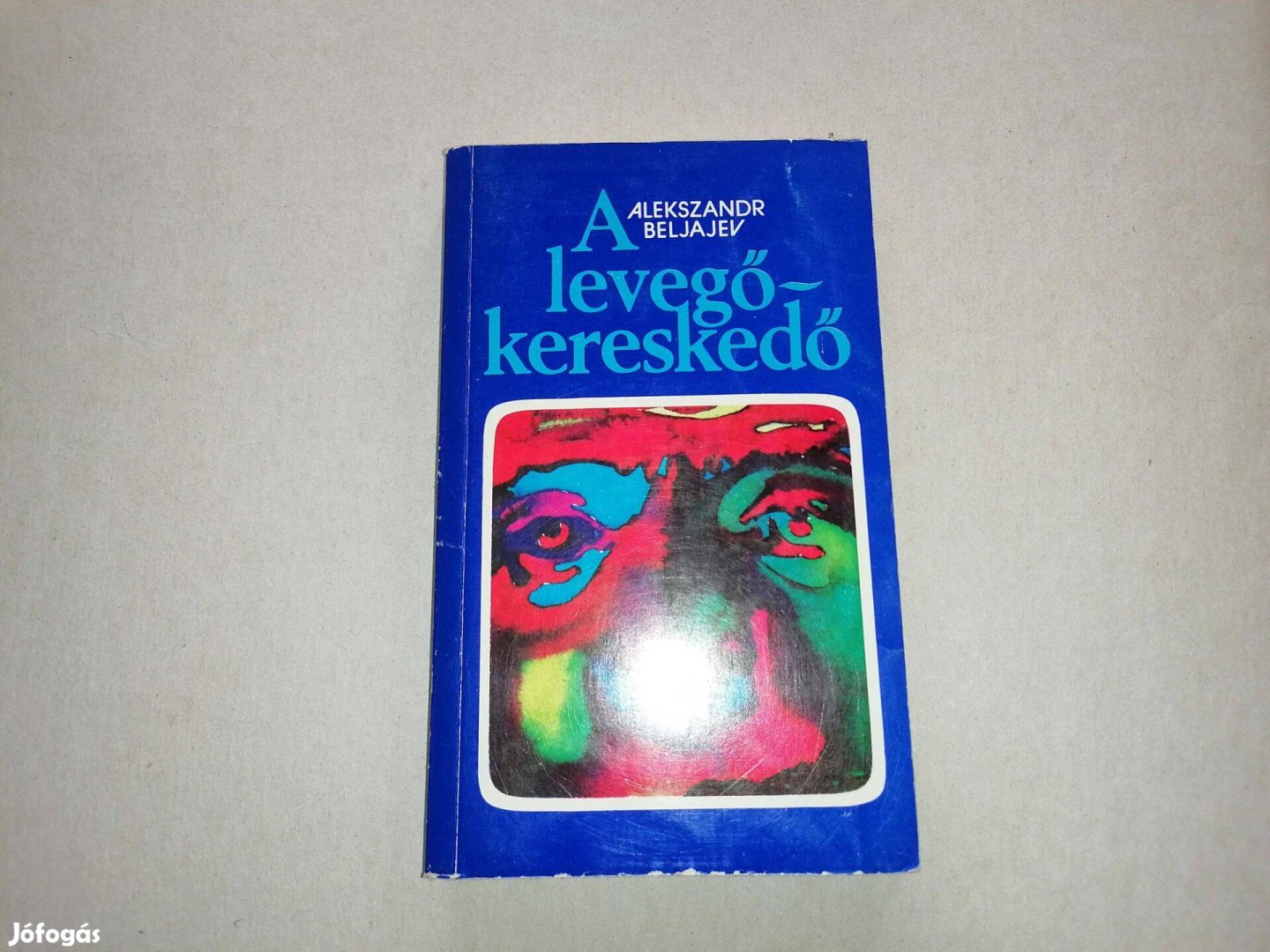 Alekszandr Beljajev A levegő kereskedő című könyve eladó !