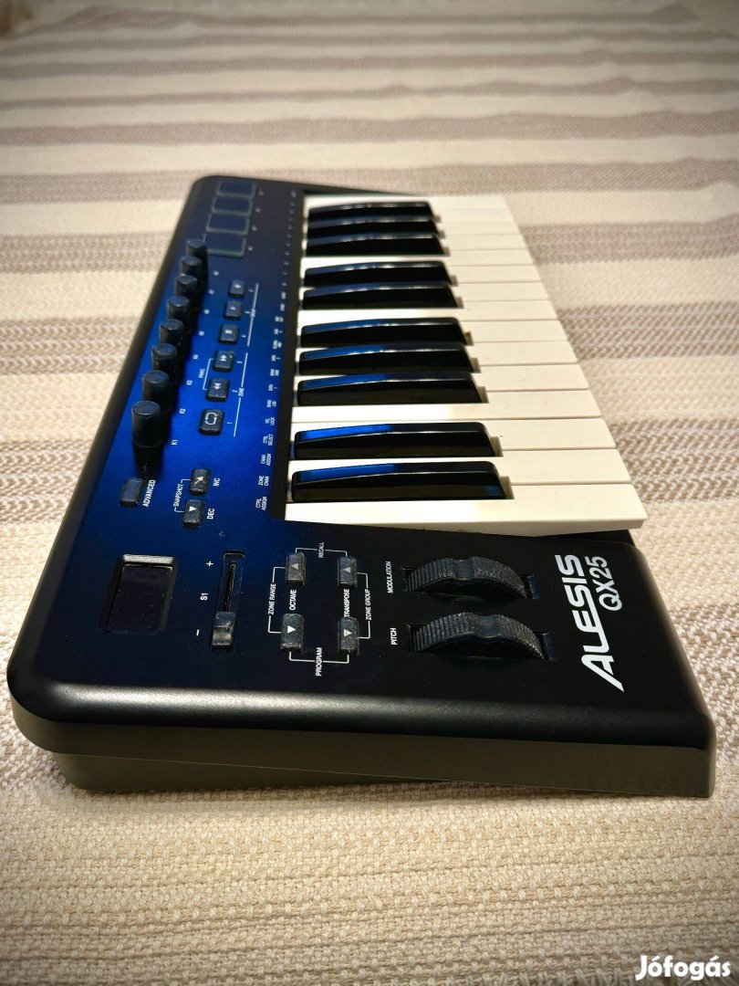 Alesis Qx25 midi billentyűzet