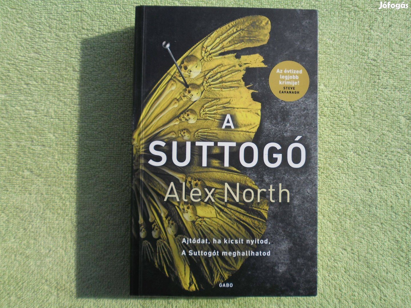 Alex North: A suttogó