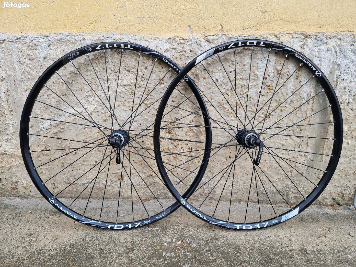 Alexrims TD17/ Shimano XT tárcsafékes kerékszett