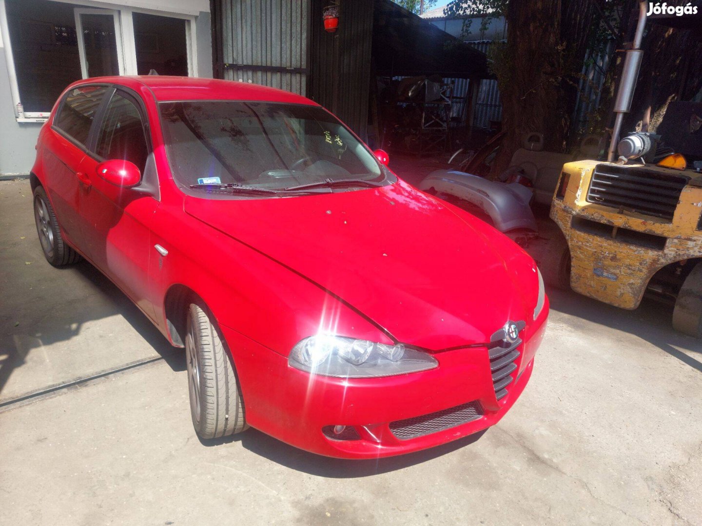 Alfa 147 karosszéria elemei Piros