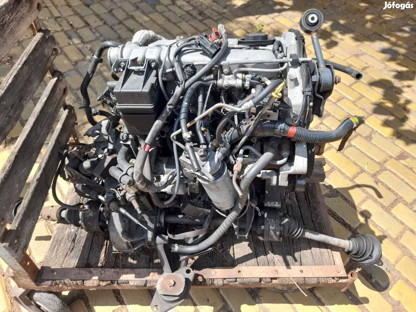 Alfa 156 1.9 motor váltó turbó hengerfej önindító klima kompressor