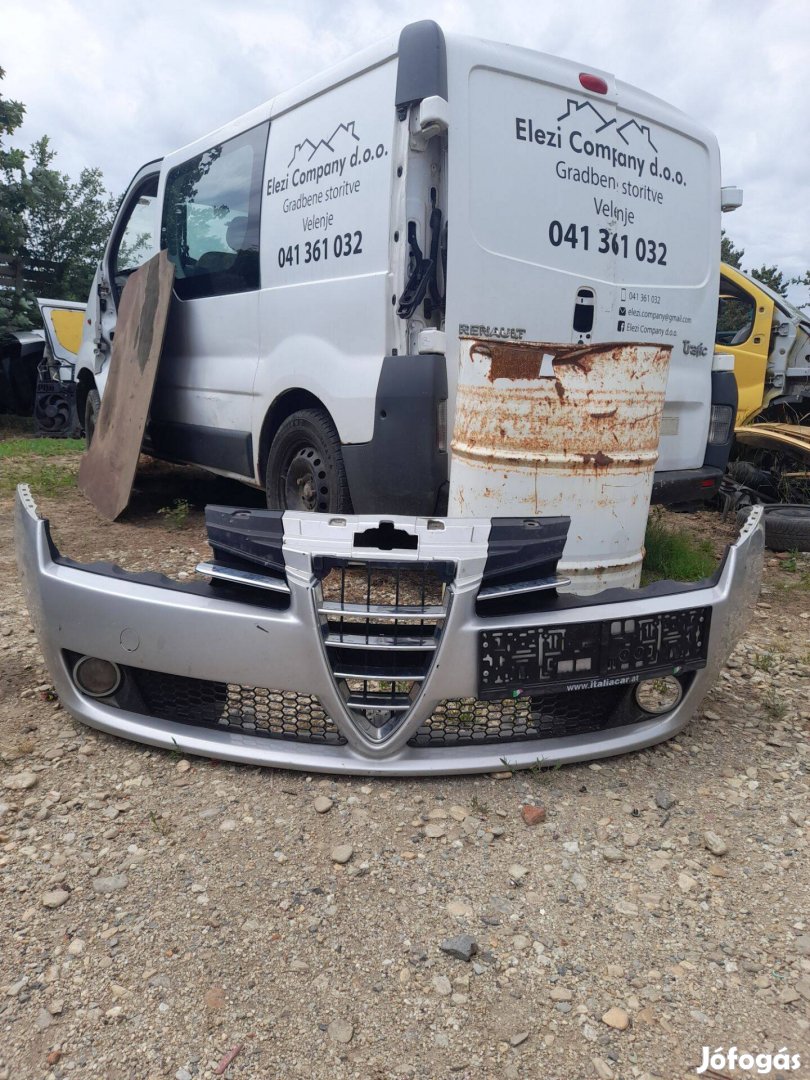 Alfa 159 első lökhárító