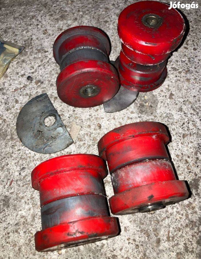 Alfa 166 hátsó lengőkar Strongflex 80ShA szilent készlet