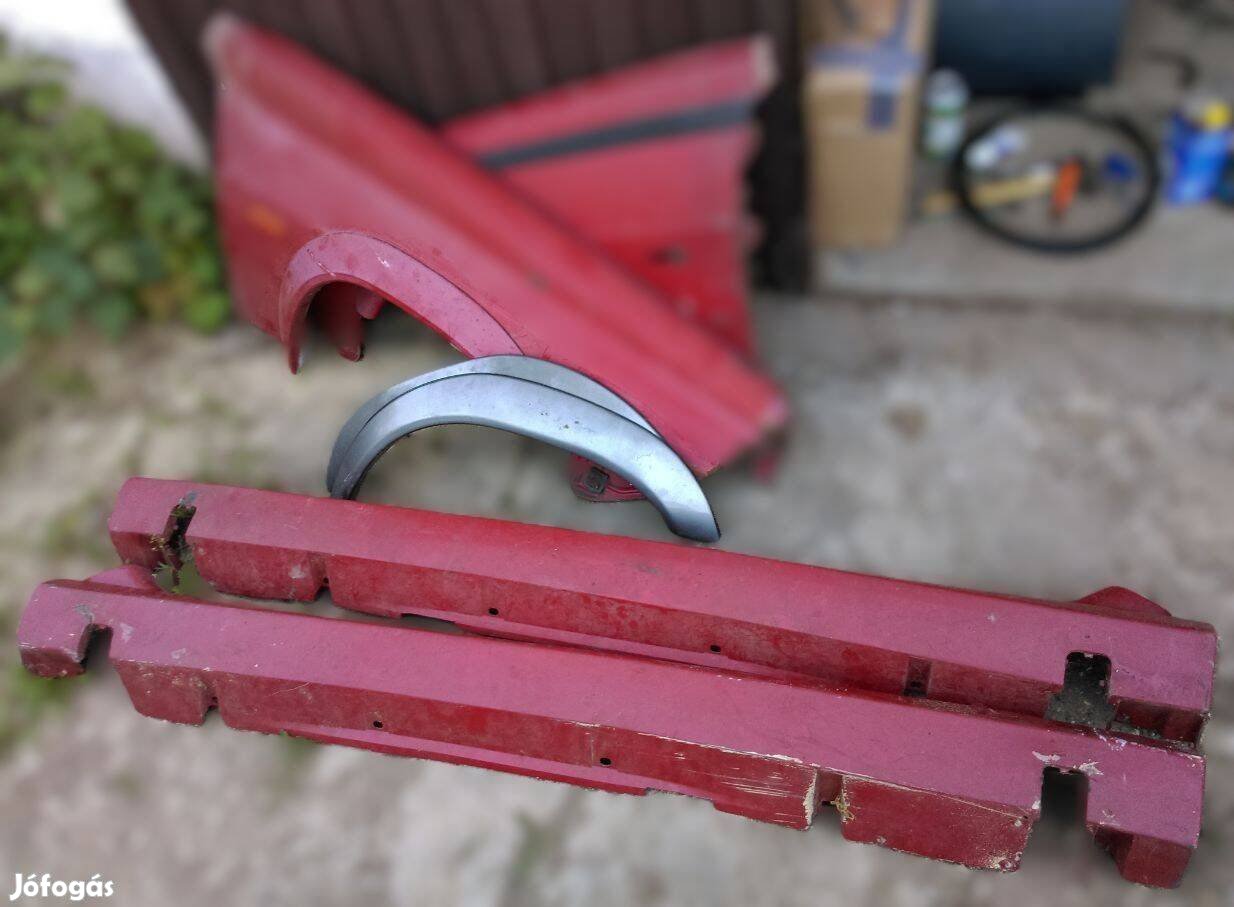 Alfa 75 gyári szélesítés sárvédőre 4db és küszöbökre 2db TS IE V6 TB