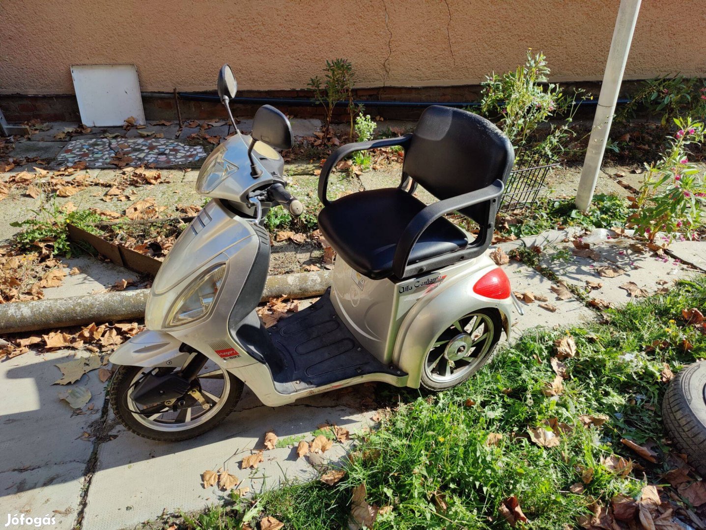 Alfa Centauri háromkerekű elektromos kerékpár / moped