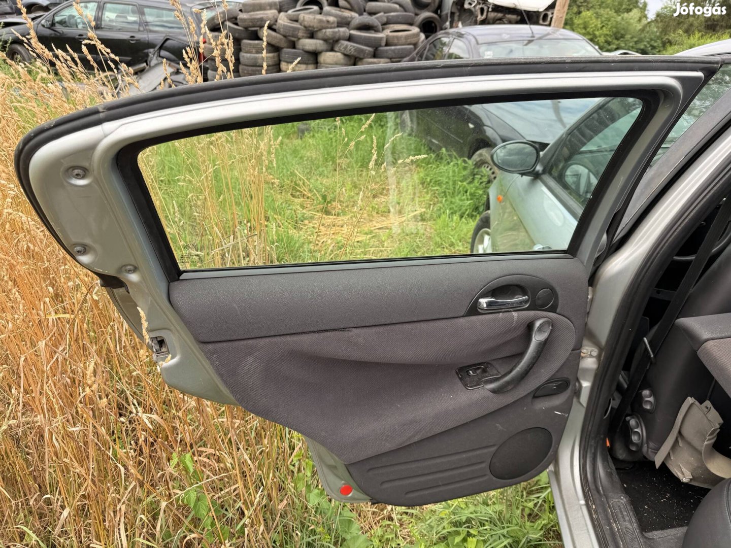 Alfa Romeo 147(00-) 1.6 16 V T . Spark bal hátsó ajtó 