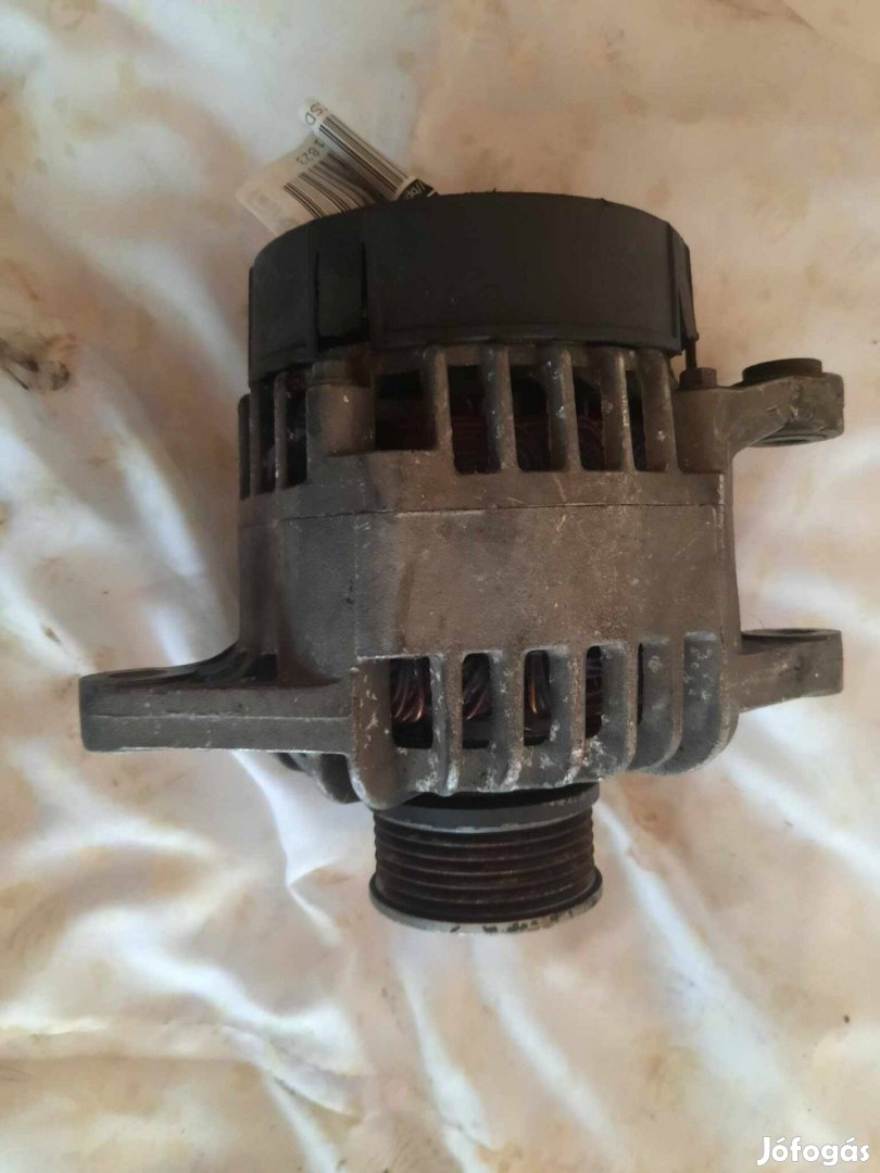 Alfa Romeo 147 1.9 JTD 16V generátor 46782213