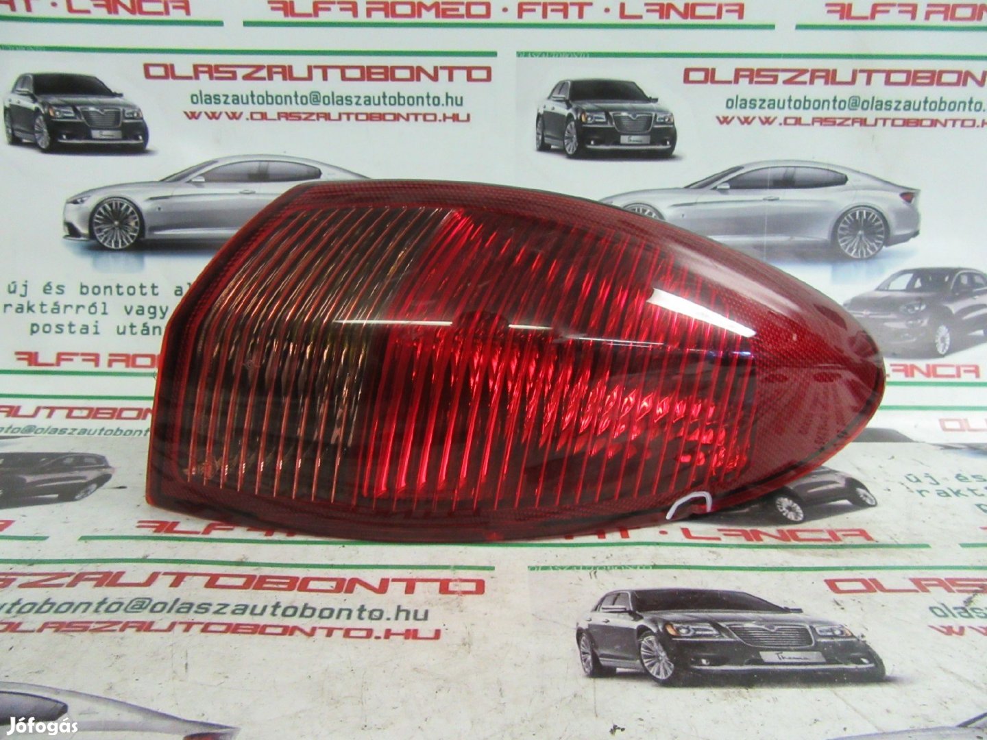 Alfa Romeo 147 46556347 számú,jobb hátsó külső lámpa a képen látható