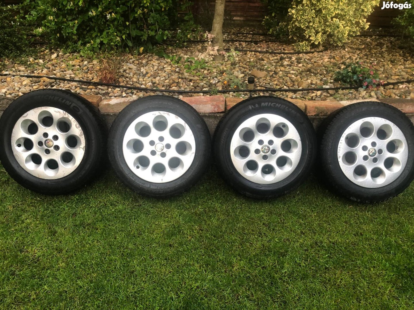 Alfa Romeo 147 Gt 155 5x98 15col 185/65r15 gumikkal 30e/4db