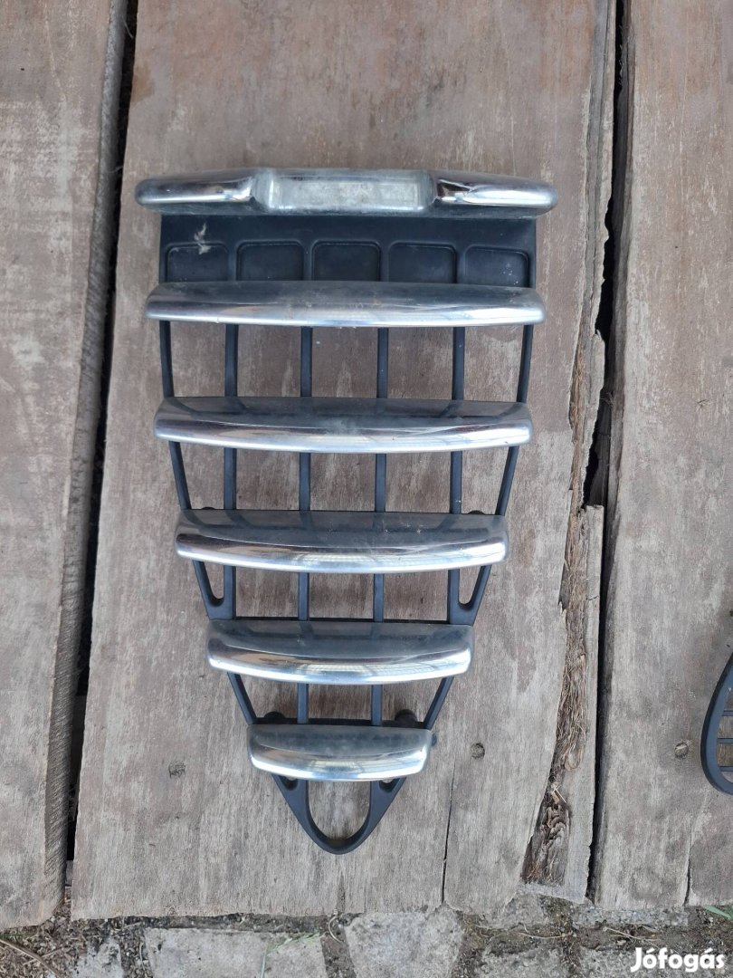 Alfa Romeo 147 hűtőrács, scudetto, grill