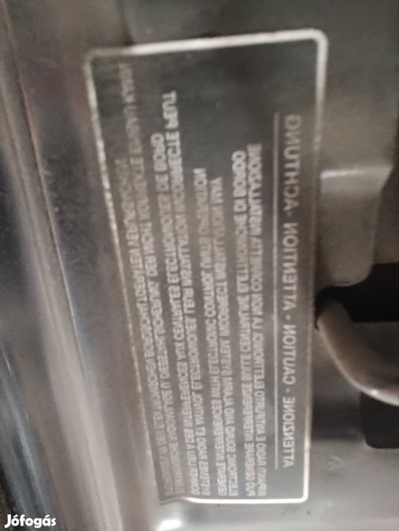 Alfa Romeo 147 motorháztető 