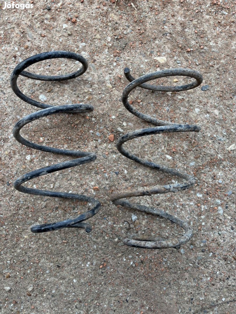 Alfa Romeo 156 sedan hátsó rugó pár