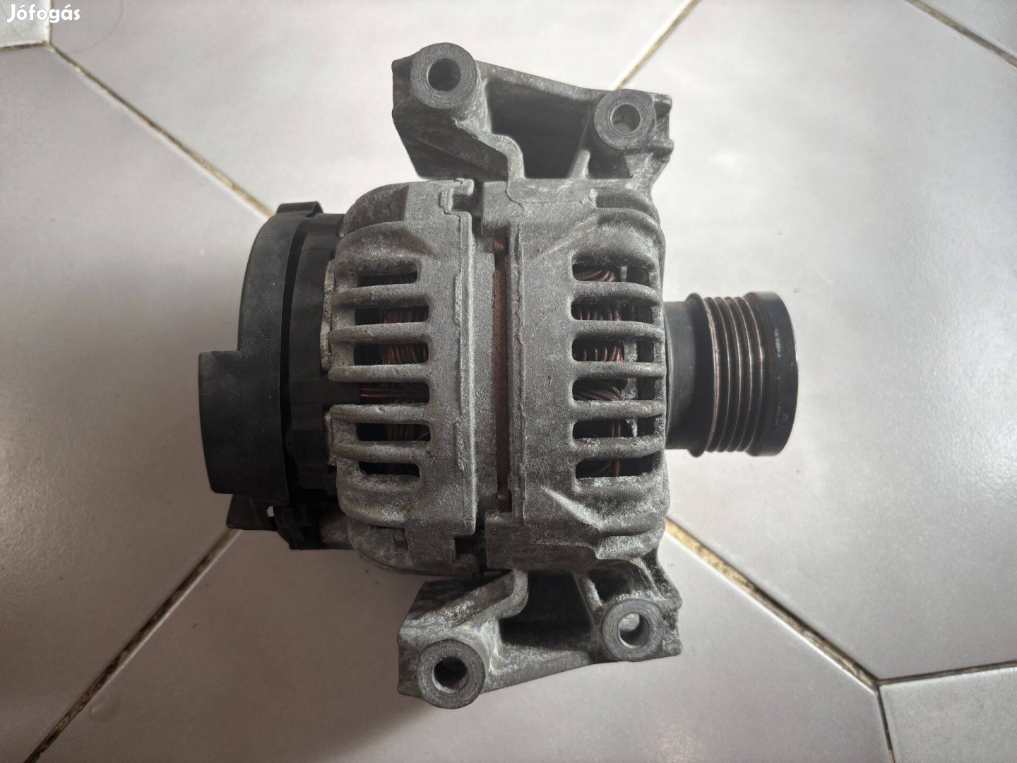 Alfa Romeo 159 1.9 JTS generátor 60694260 0124425041