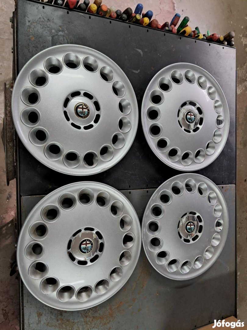 Alfa Romeo 15" gyári dísztárcsa garnitúra (4db)