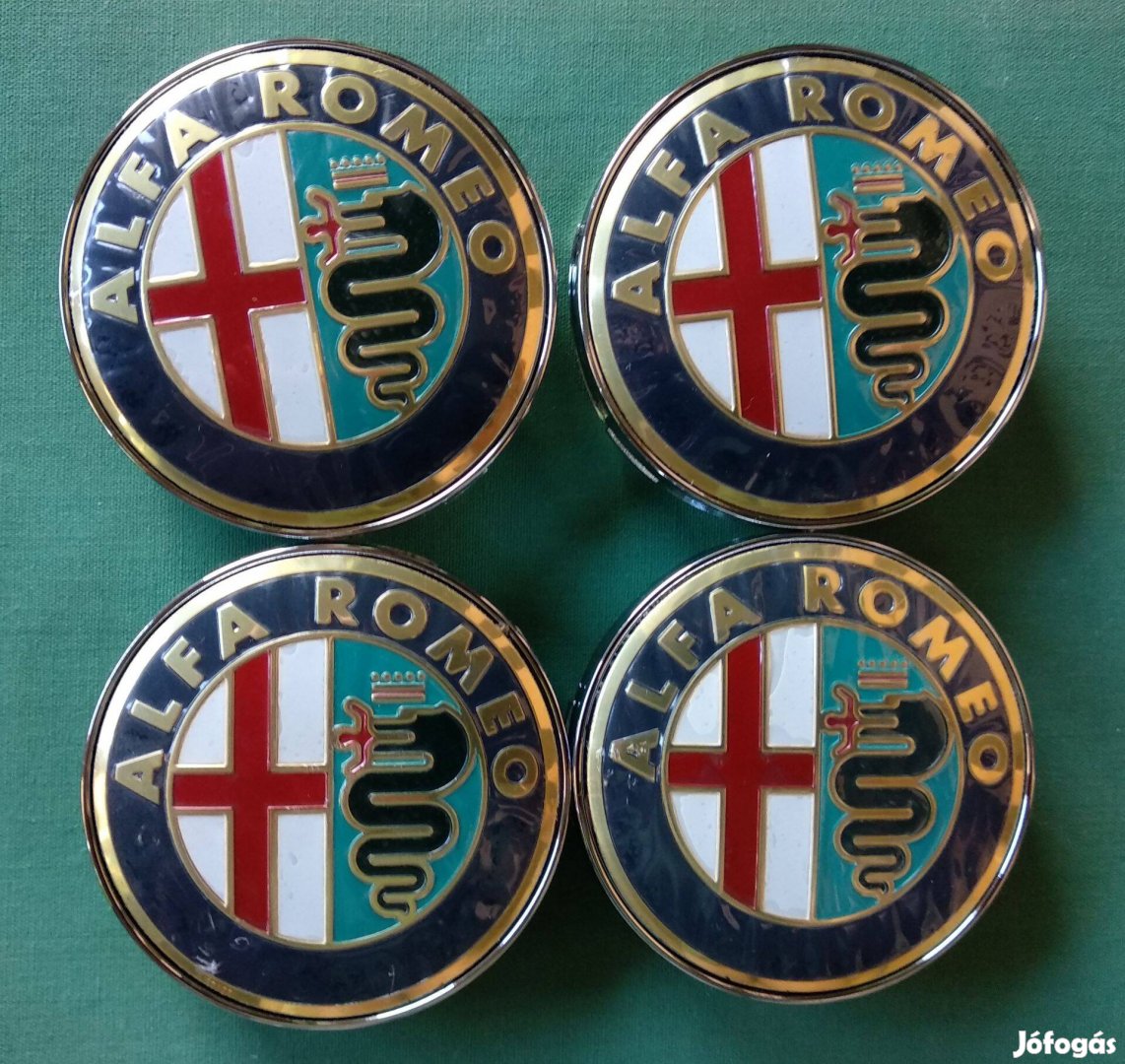 Alfa Romeo 60 mm-es új felni közép (felni kupak) arany emblémás