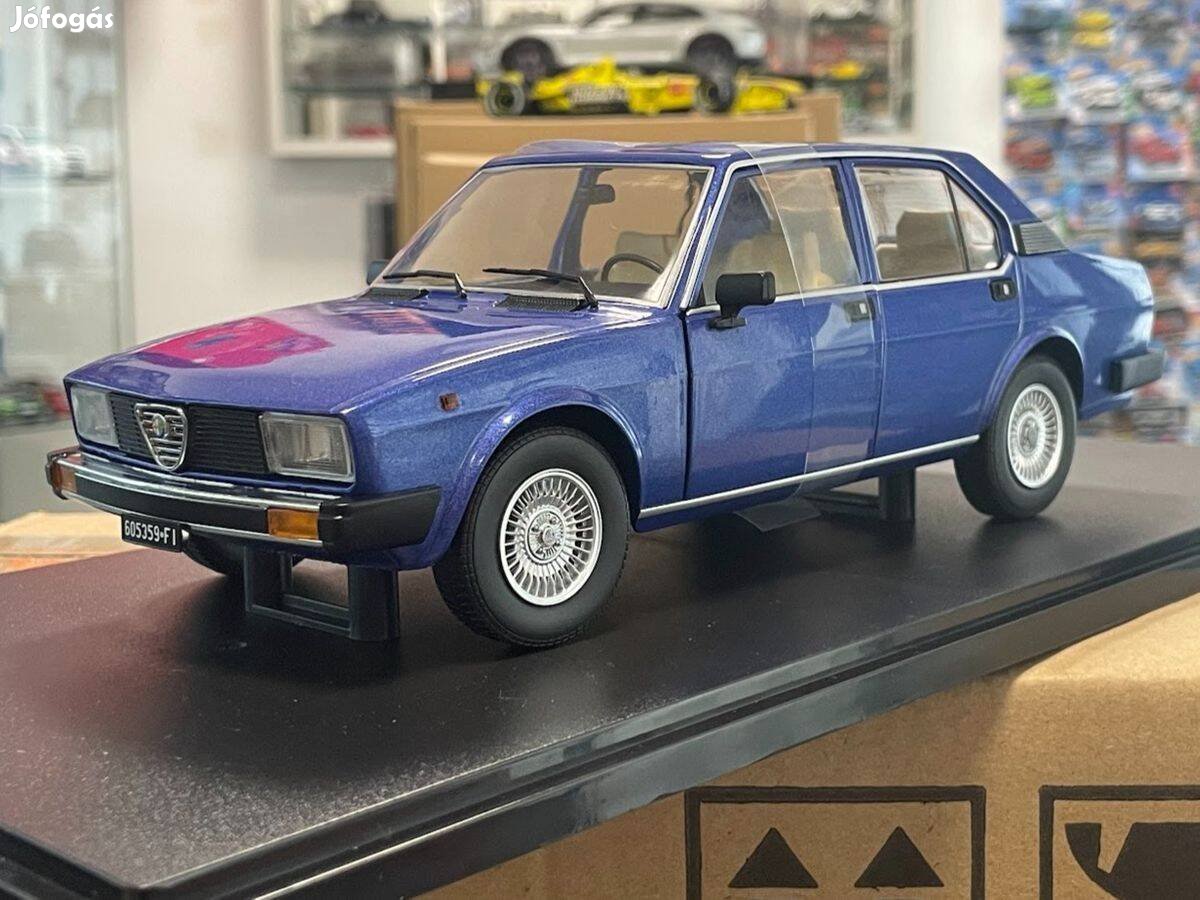 Alfa Romeo Alfetta Berlina 2000L 1978 1:18 Mitica 200014-D