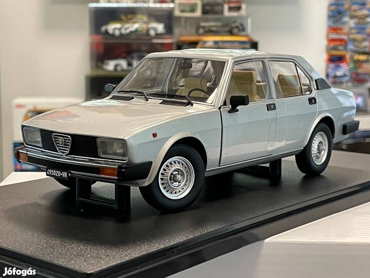Alfa Romeo Alfetta Berlina 2000L 1978 1:18 silver Mitica 200013-D