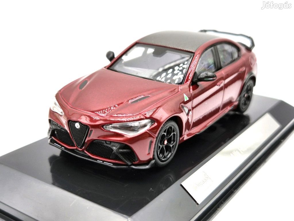 Alfa Romeo Giulia GTAM (2020) - vitrinnel -  Bburago - 1:43