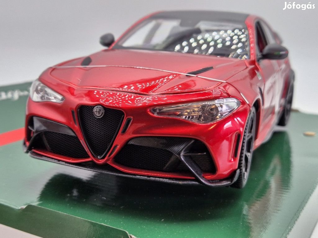 Alfa Romeo Giulia GTAm (2020) - Bburago - 1:18