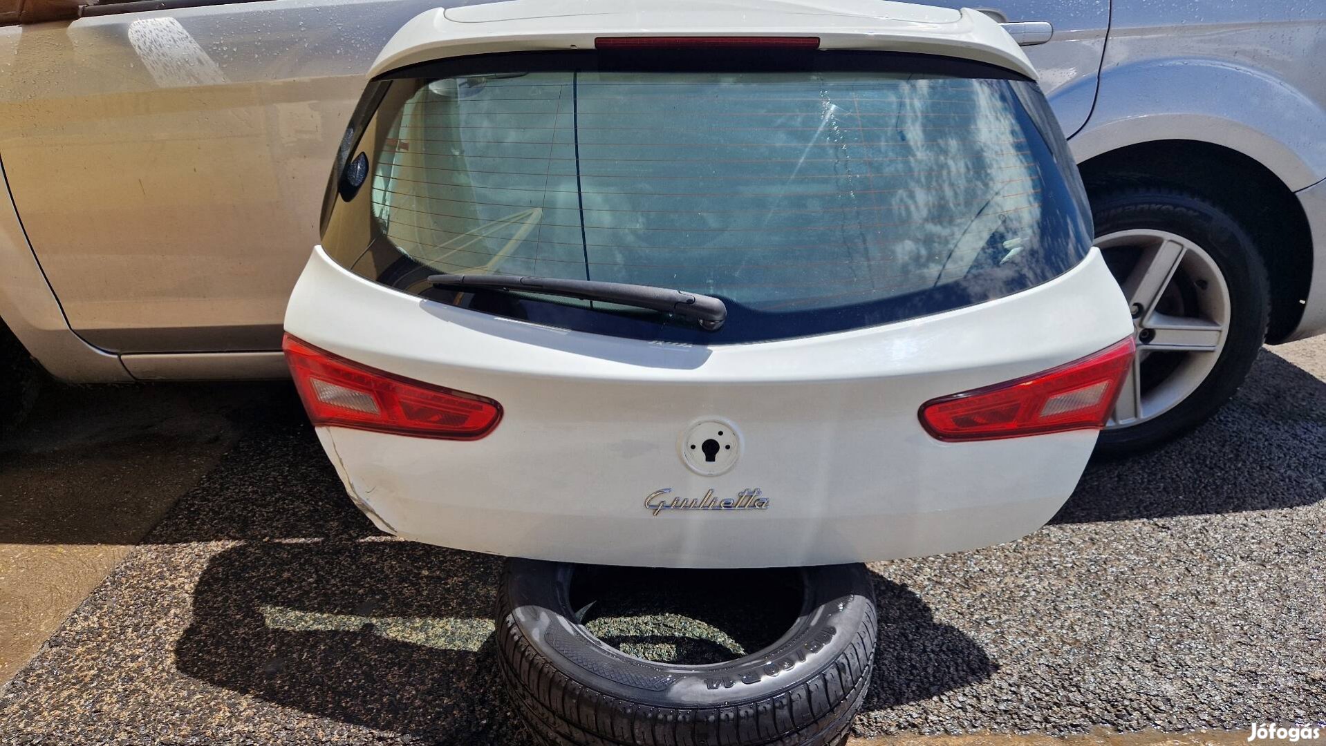 Alfa Romeo Giulietta csomagtérajtó