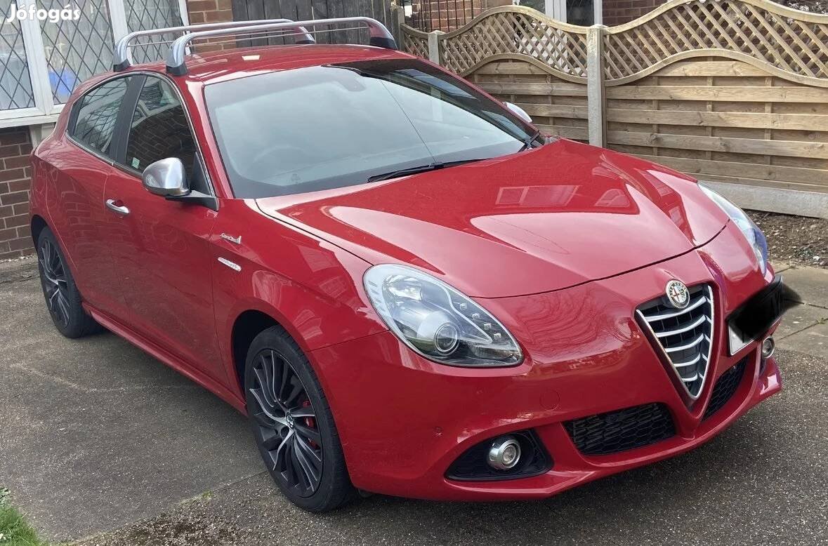 Alfa Romeo Giulietta gyári zárható tetőcsomagtartó