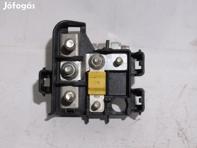 Alfa Romeo Giulietta pozitív akkumulátor saru 50518309