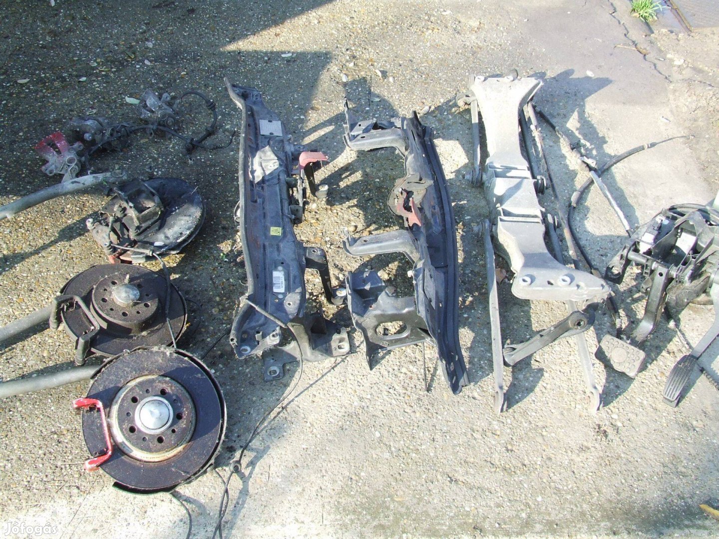 Alfa Romeo Gt alkatrész csomag egyben fék kerékagy hid