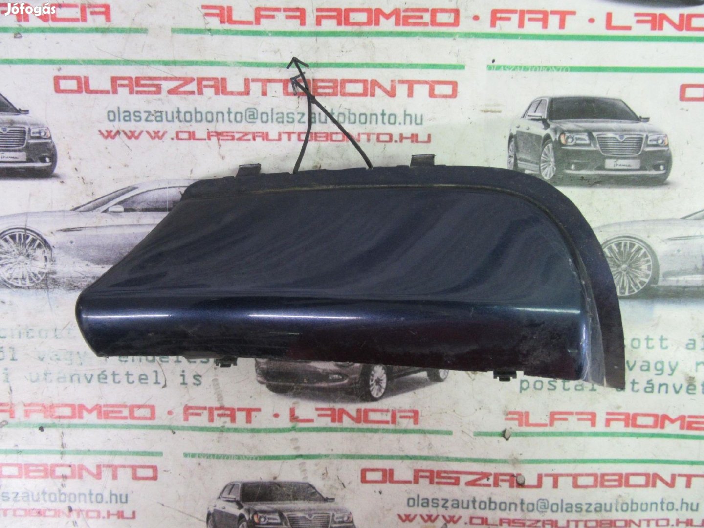 Alfa Romeo Gt hátsó vonószem takaró 71736422