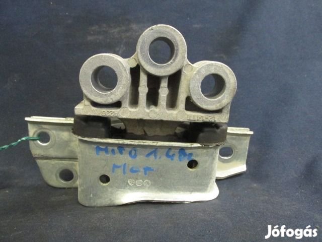 Alfa Romeo MiTo motortartó gumibak 51816525