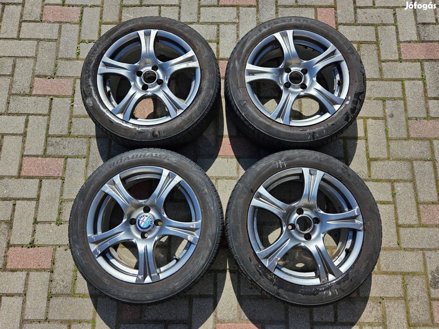 Alfa Romeo Mito alufelni nyári gumival (4x98) 195/55 R16