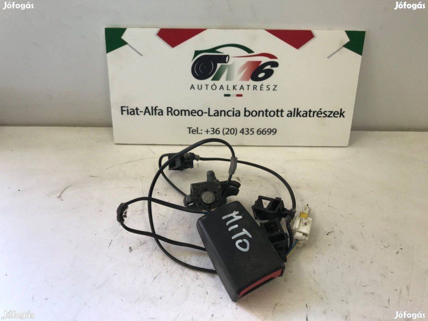 Alfa Romeo Mito övcsat