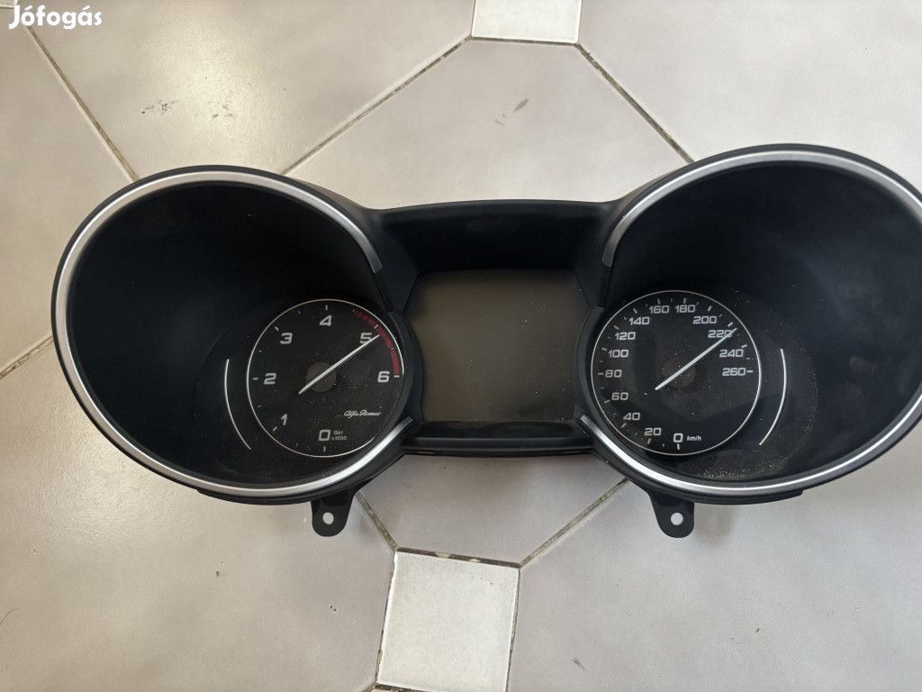 Alfa Romeo Stelvio km óracsoport 50559283