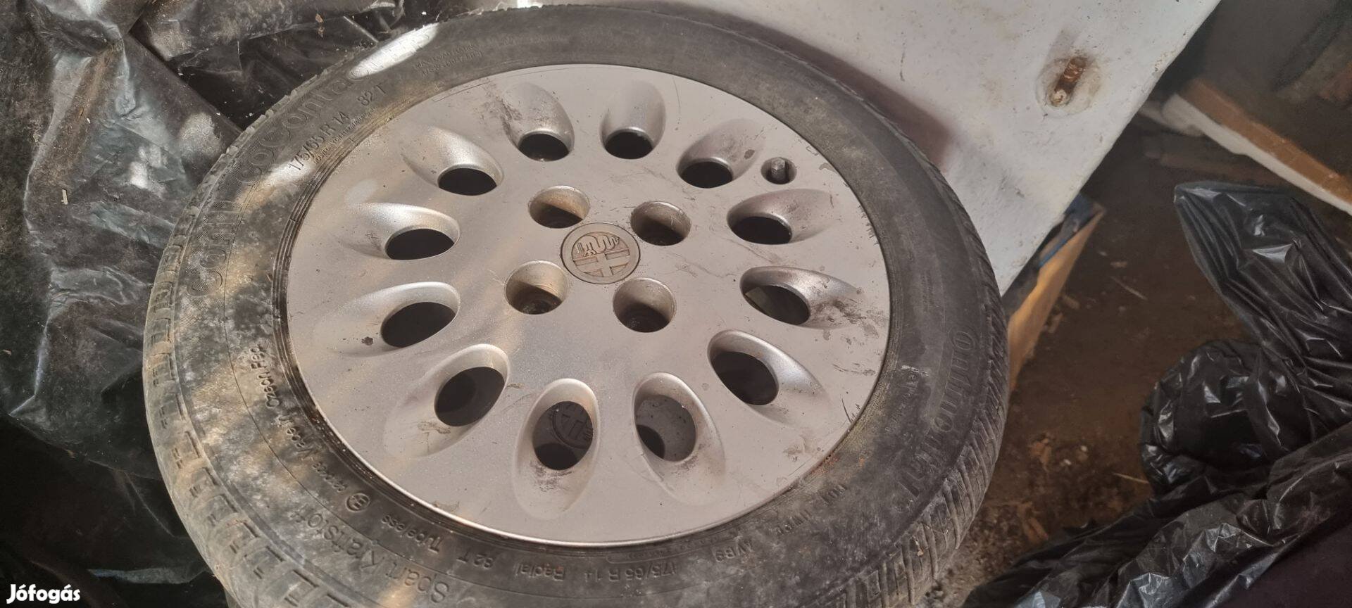 Alfa Romeo felni Continental gumi gumiabroncs 4x108