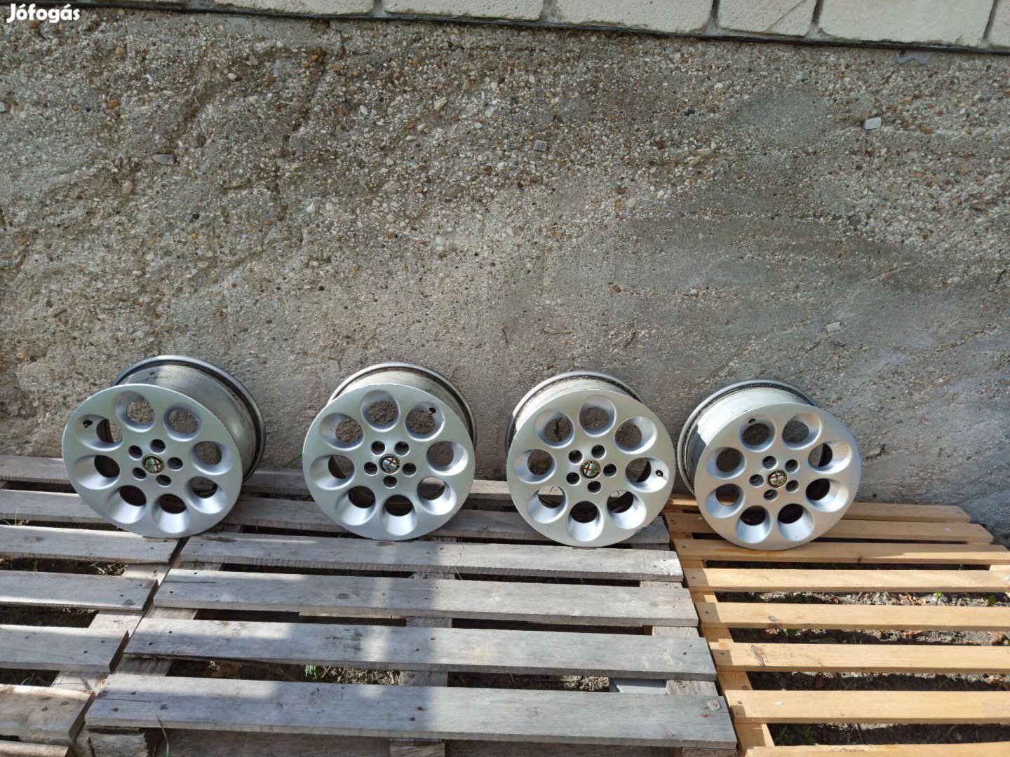 Alfa Romeo felni szett 5x98 R15