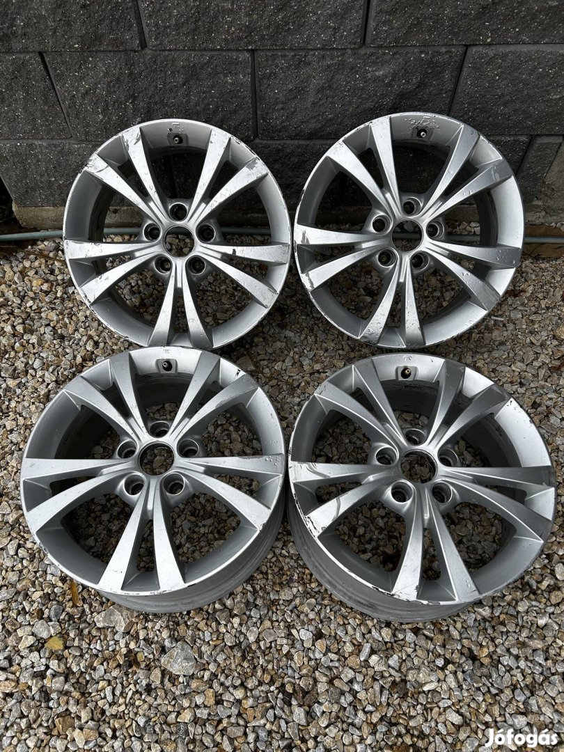 Alfa Romeo gyári alufelni 16