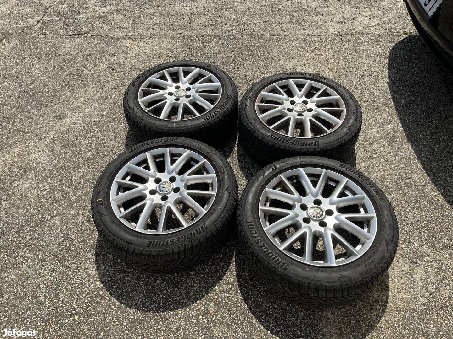 Alfa Romeo gyári felni garnitúra R17 5x110