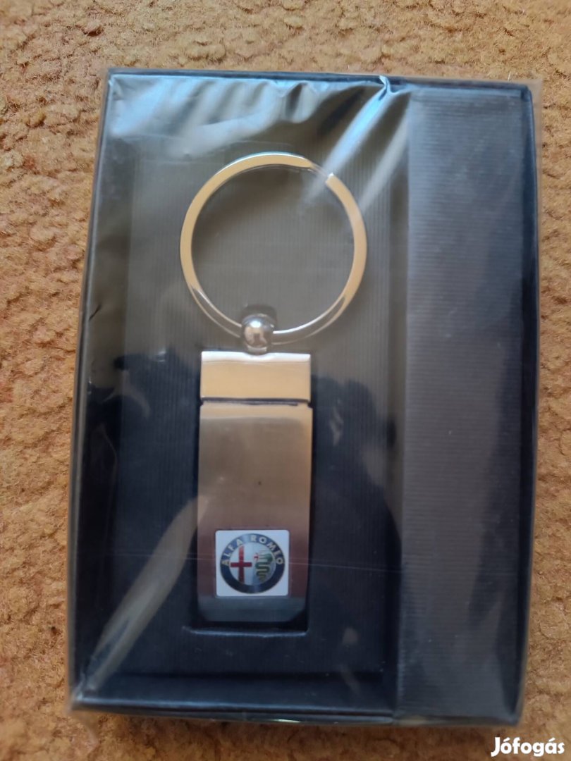 Alfa Romeo új kulcstartó 