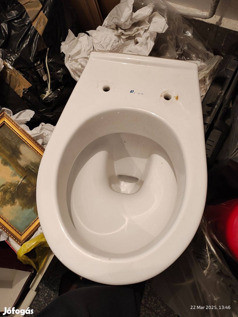 Alföldi WC, ülőke és fedél nélkül
