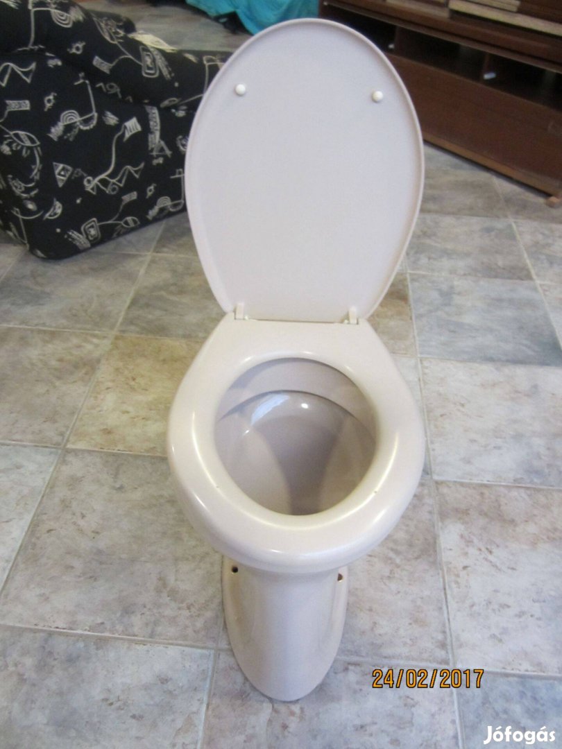 Alföldi bézs WC kagyló hozzá illő WC tetővel