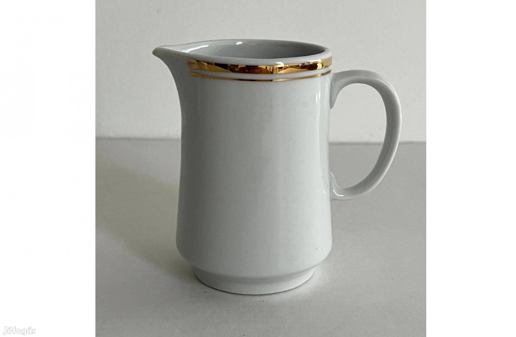 Alföldi porcelán aranyszegélyes tejszínes, szószos kiöntő, tejkiöntő
