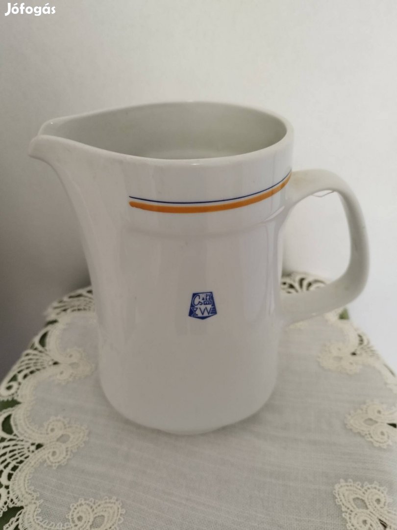 Alföldi porcelán kancsó