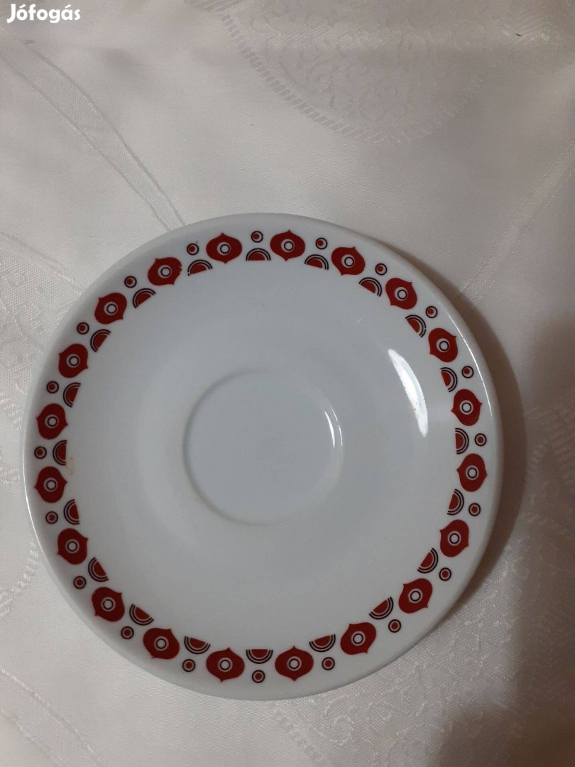 Alföldi porcelán kistányér