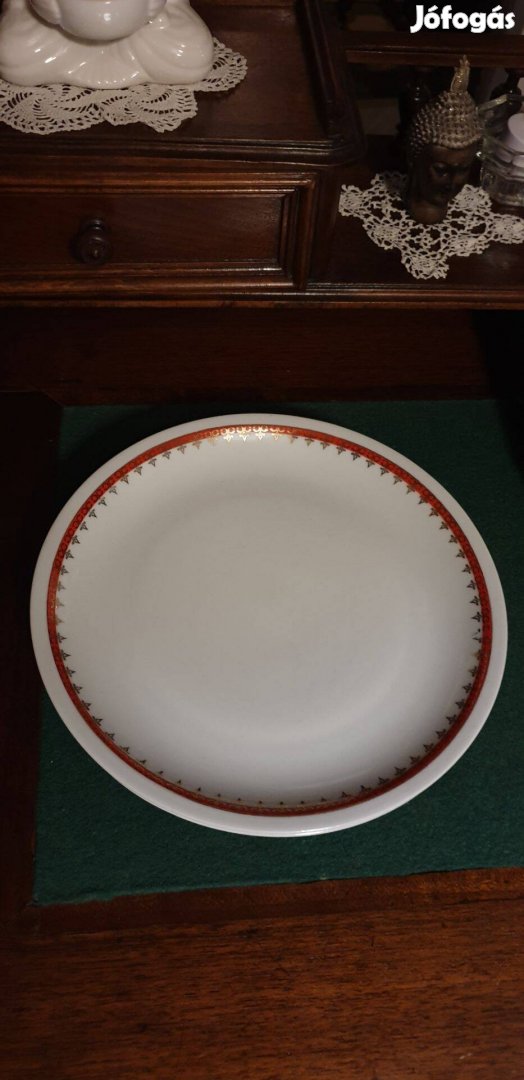 Alföldi porcelán lapos tányér 3db van belőle. Hibátlan állapotú