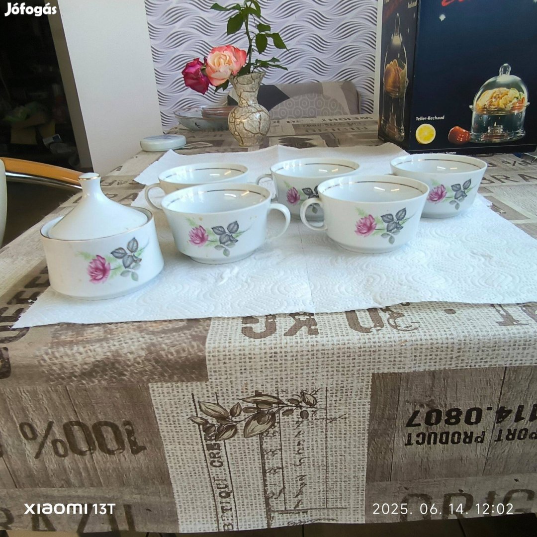Alföldi porcelán rózsa mintás teáskészlet pótlásra eladó! 5 db csésze
