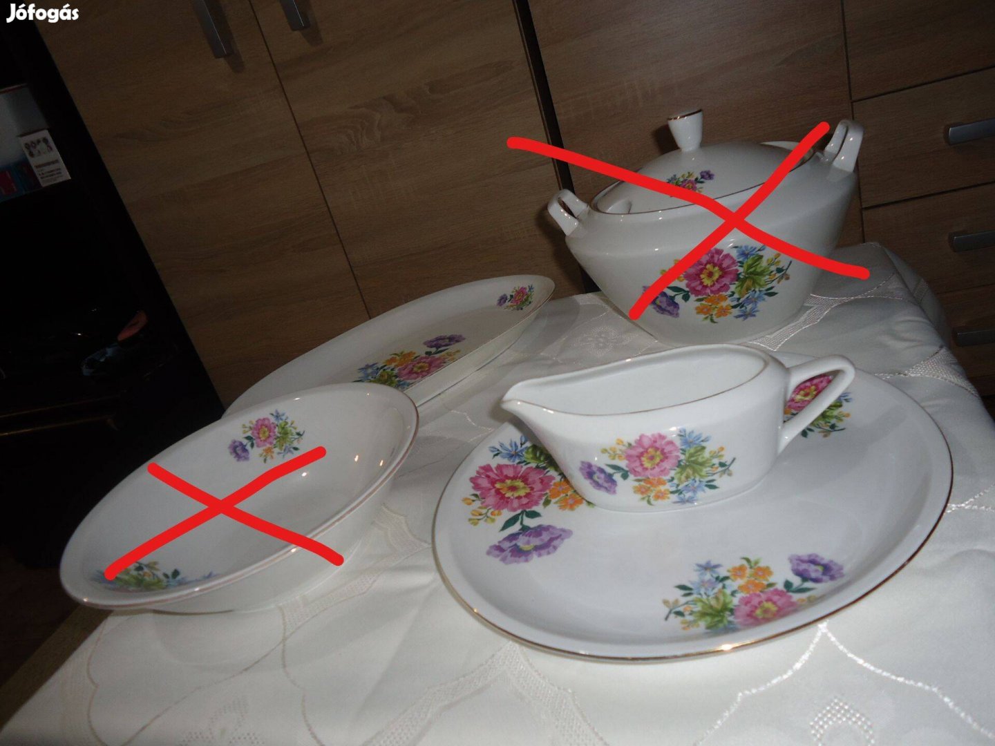 Alföldi porcelán tálaló szegfű mintás készlet eladó