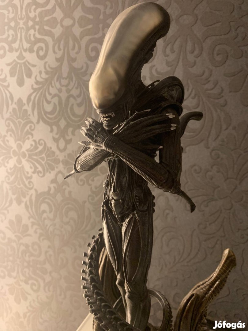 Alien raptus Sideshow szobor elao!