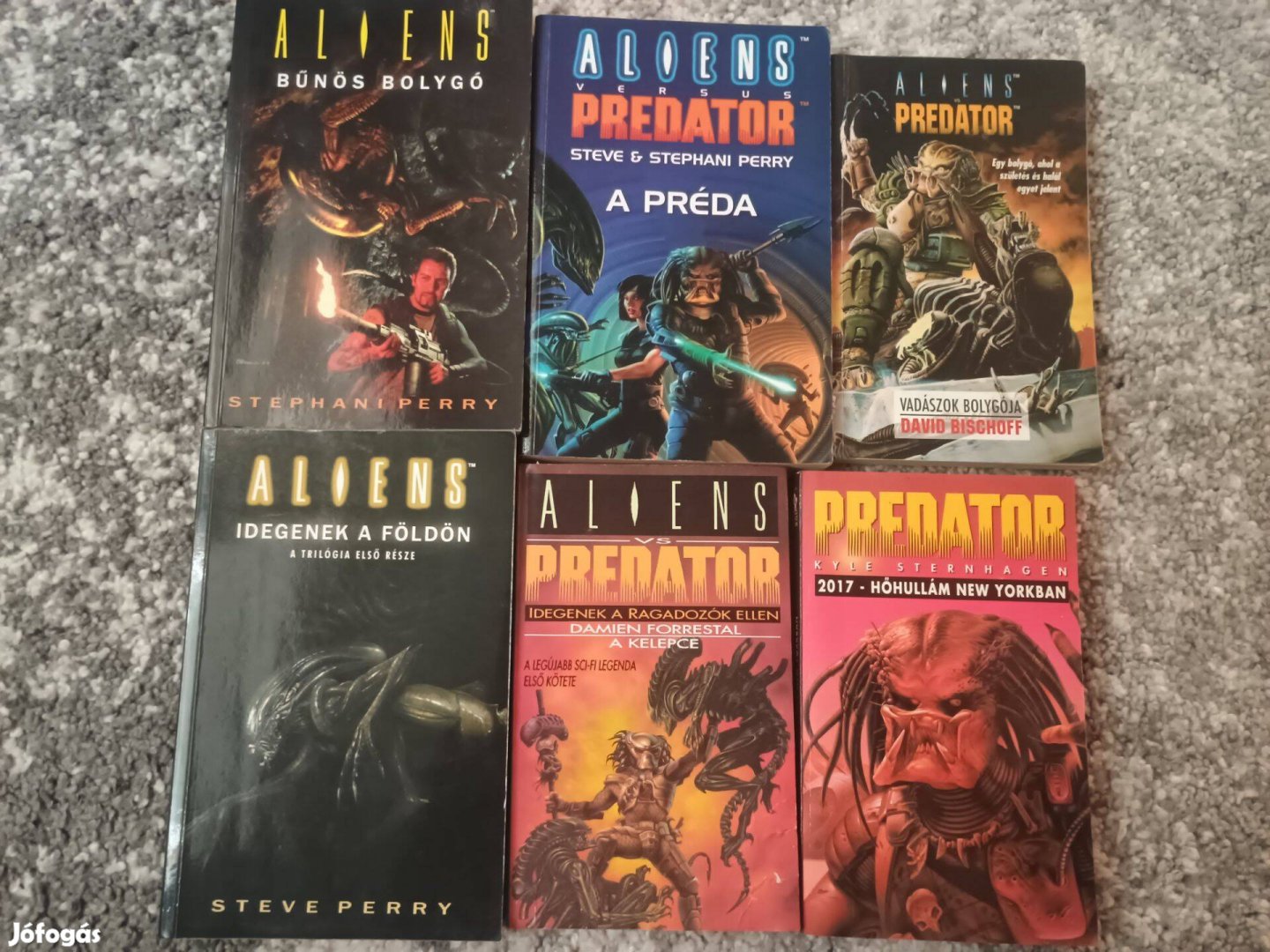 Aliens, Predátor könyvek