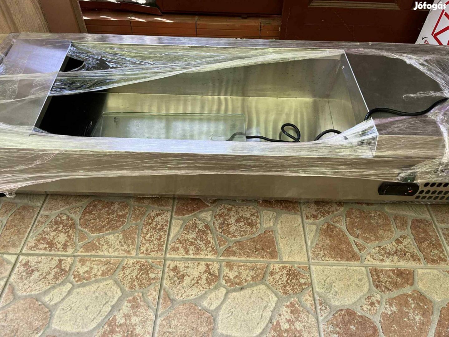 Alig használt feltéthűtő eladó!